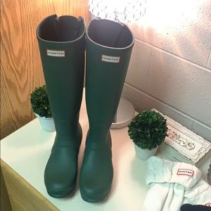 Worn once - Forrest Green Hunter Boots